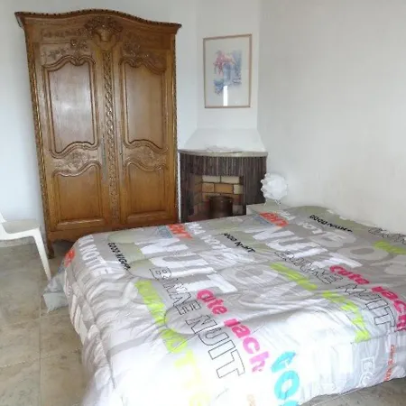 Appartement Hyères, 4 Pièces, 6 Personnes - Fr-1-335-92 *
