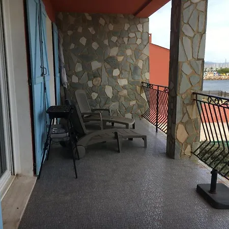 Hyères, 4 Pièces, 6 Personnes - Fr-1-335-92 Appartement Hyères